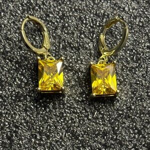 Elegant Gold Tone and Yellow Earrings